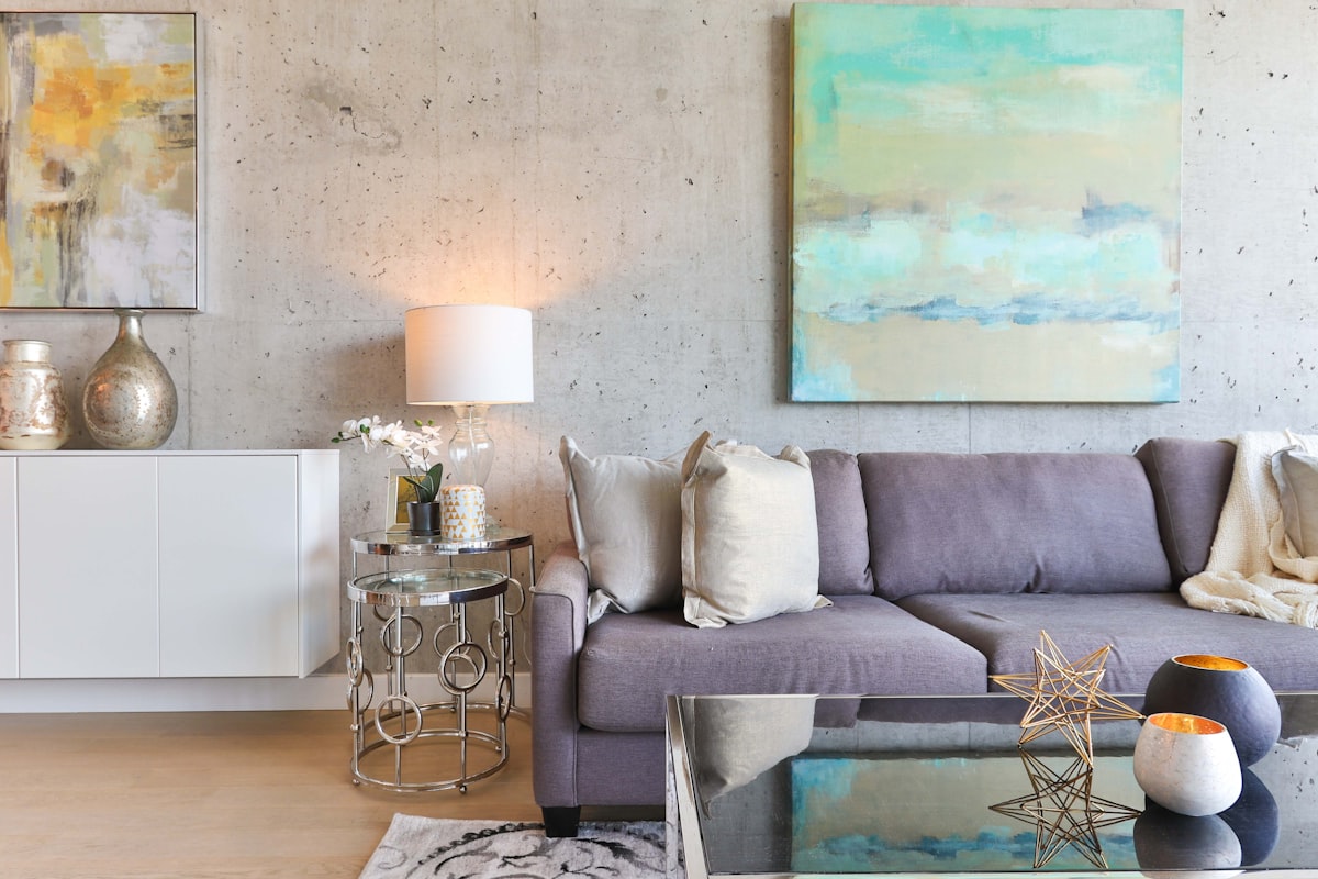 Walnut vs. Teak vs. Oak: Which Wood Is Right for Your Mid-Century Room?